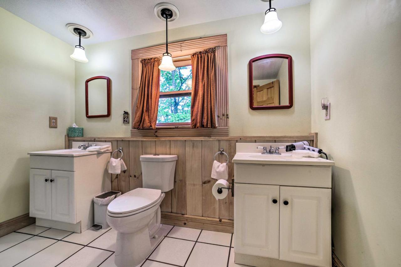Classy Home With Hot Tub 2 Mi To Lake Access! جاكسون المظهر الخارجي الصورة